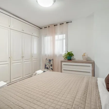 Paseo Maritimo Vistamar Apartment Candelaria